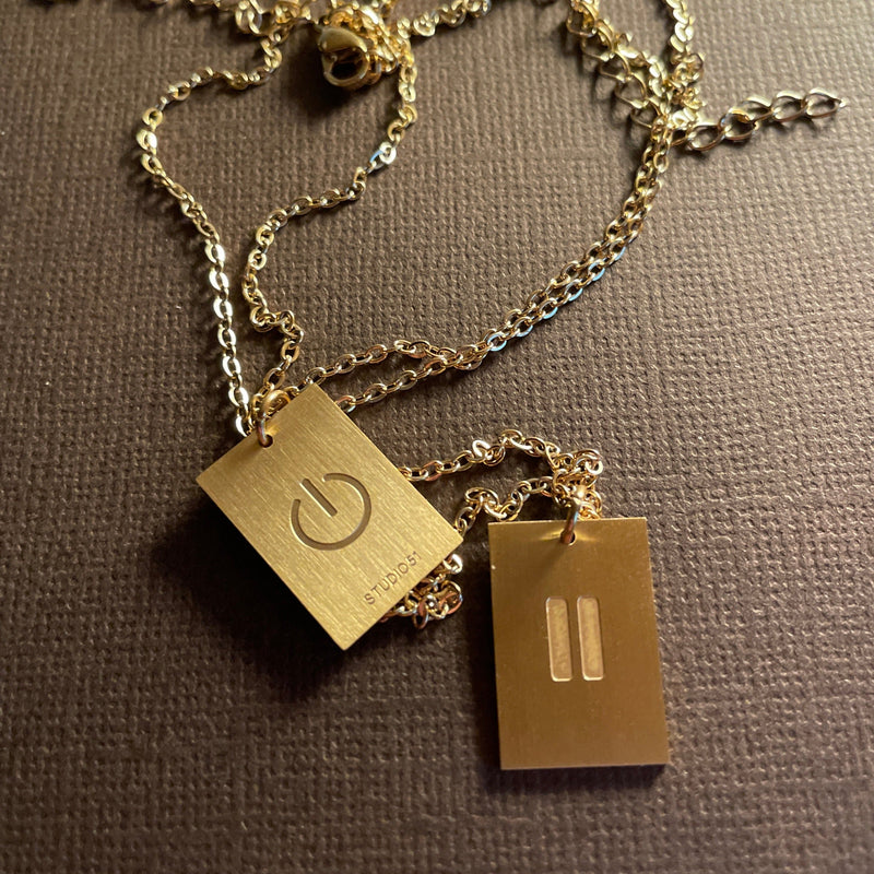 Necklace Power/Pause