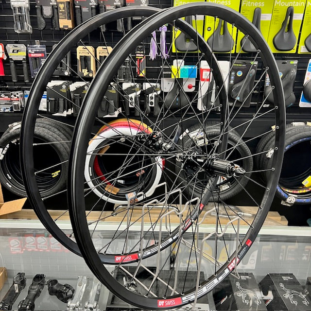 DT Swiss 533d 29" Disc Brake MTB Mountain Bike Wheels 32h QR Tubeless Compatible